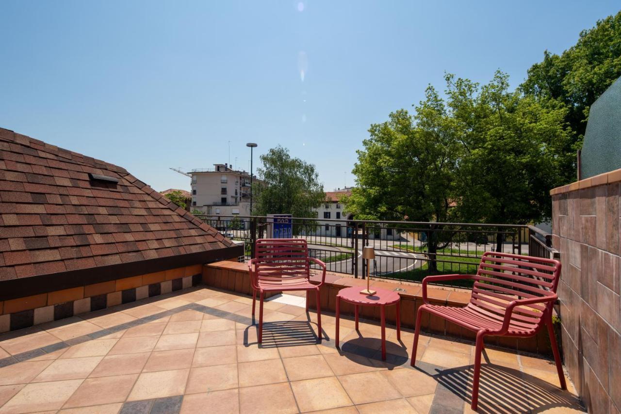 7° Cielo Apartment - Venezia - Mestre With Terrace Extérieur photo